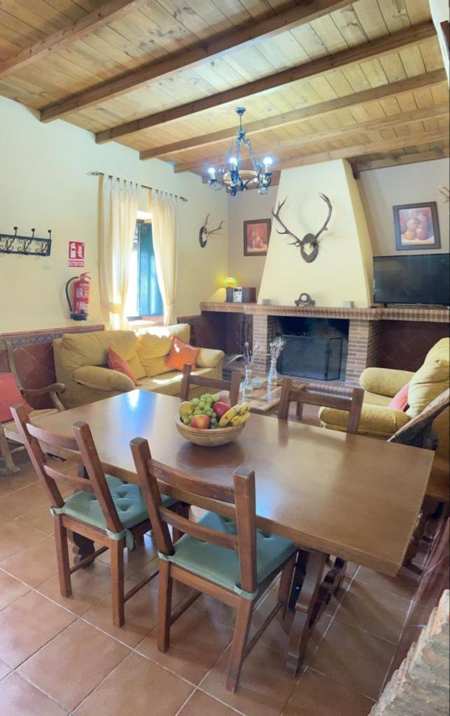 Casa Rural La Dehesilla Cazalla de la Sierra Buitenkant foto